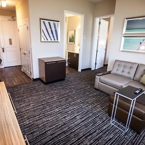 One-Bedroom King Suite